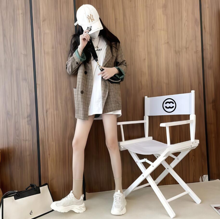 Hot New designer classic letter printing Outdoor folding chairs luxury bedroom leisure chairs fashion brand high legged bar chairs office lazy solid wood chairs