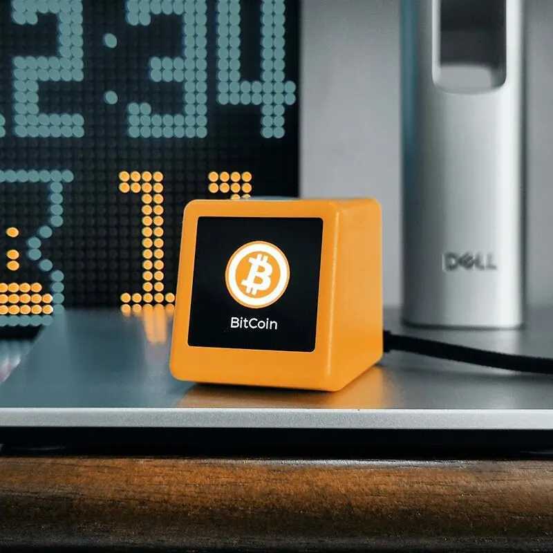 Bitcoin Price Display Ticker with Smart Weather Clock Support Cryptocurrency and Stock and Exchange Rate and Gold Price Tracker D260318