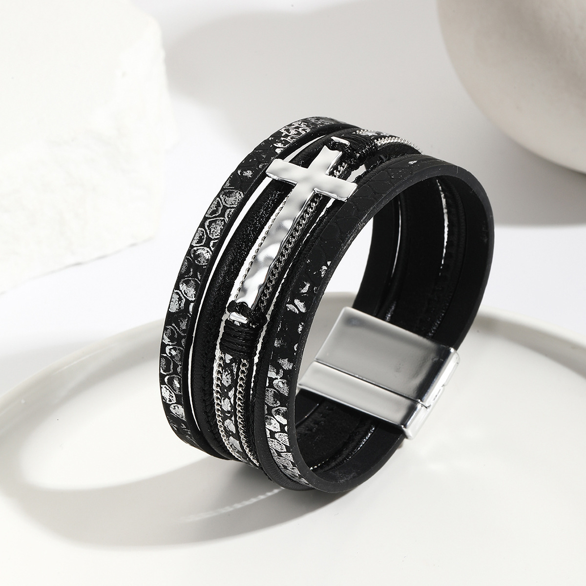 Women Jewelry Bracelets Charm Bracelets Multi-Layer Woven Leather Cross Chain Magnetic Buckle Wide Edge Street Fashion Party Wear Women And Men Bracel - view 3