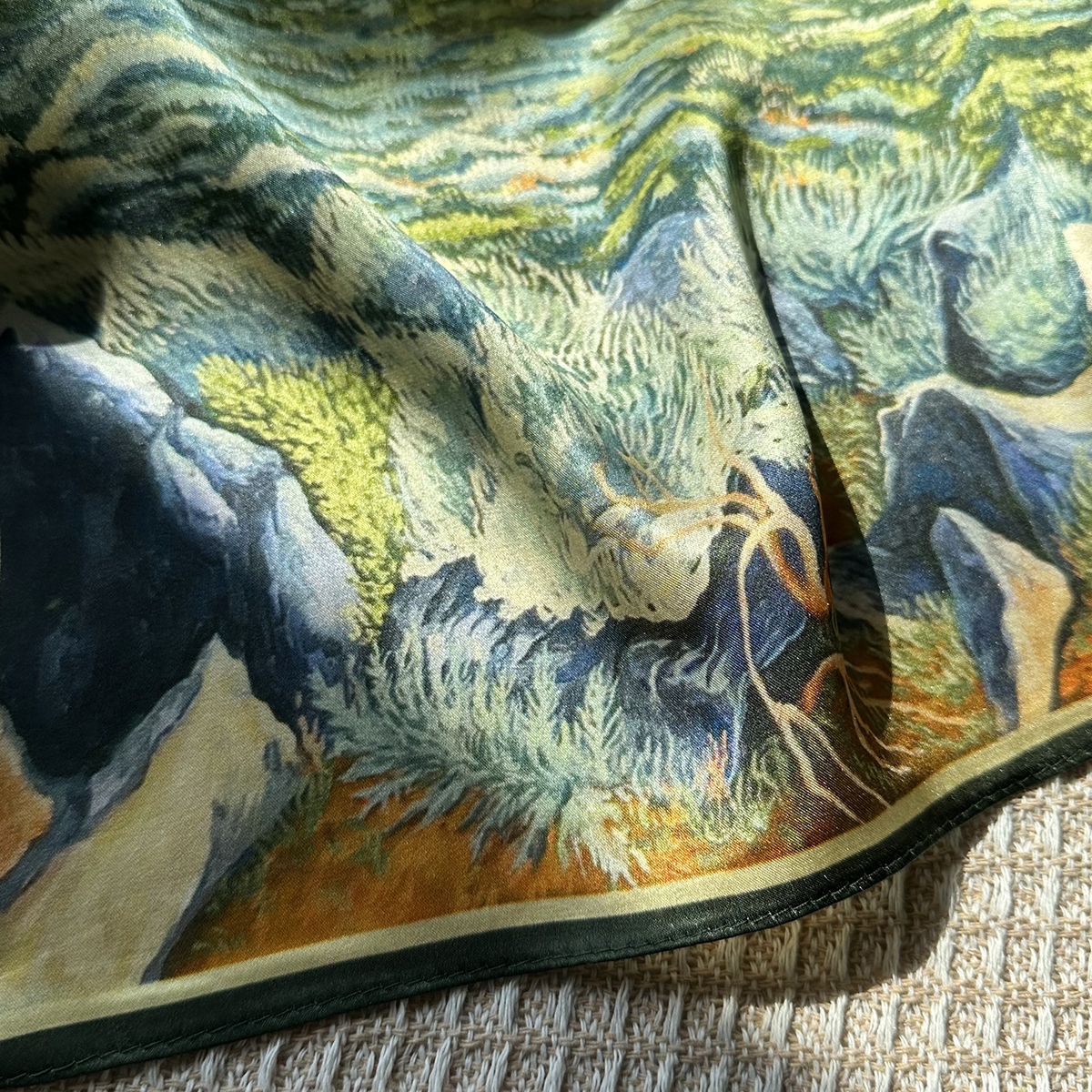 Green oil painting style rural elegance pure silk scarf for women in autumn and winter. 100% mulberry silk. 53cm small square scarf. Warmth for neck p