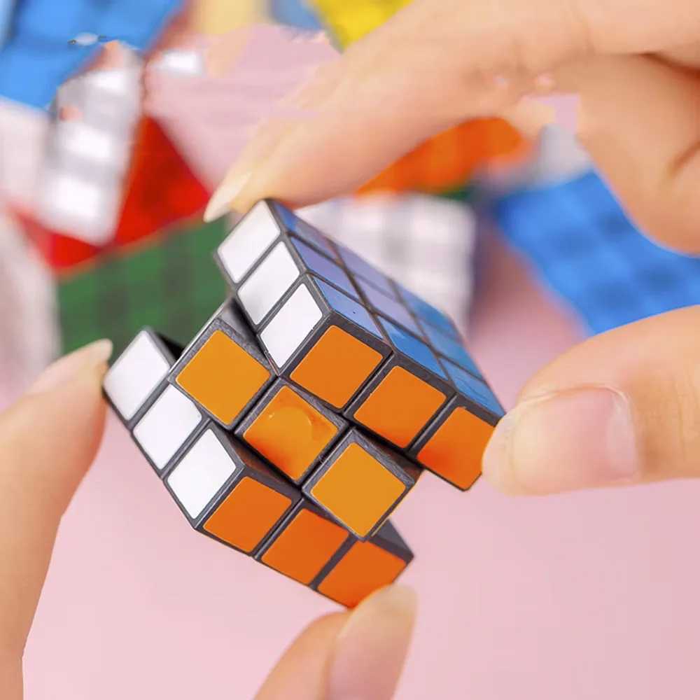 10-50Pcs Mini 3cm Magic Cube Children Educational Toys Kindergarten Prize Kids Birthday Party Favors Goodie Fillers Gift H260314