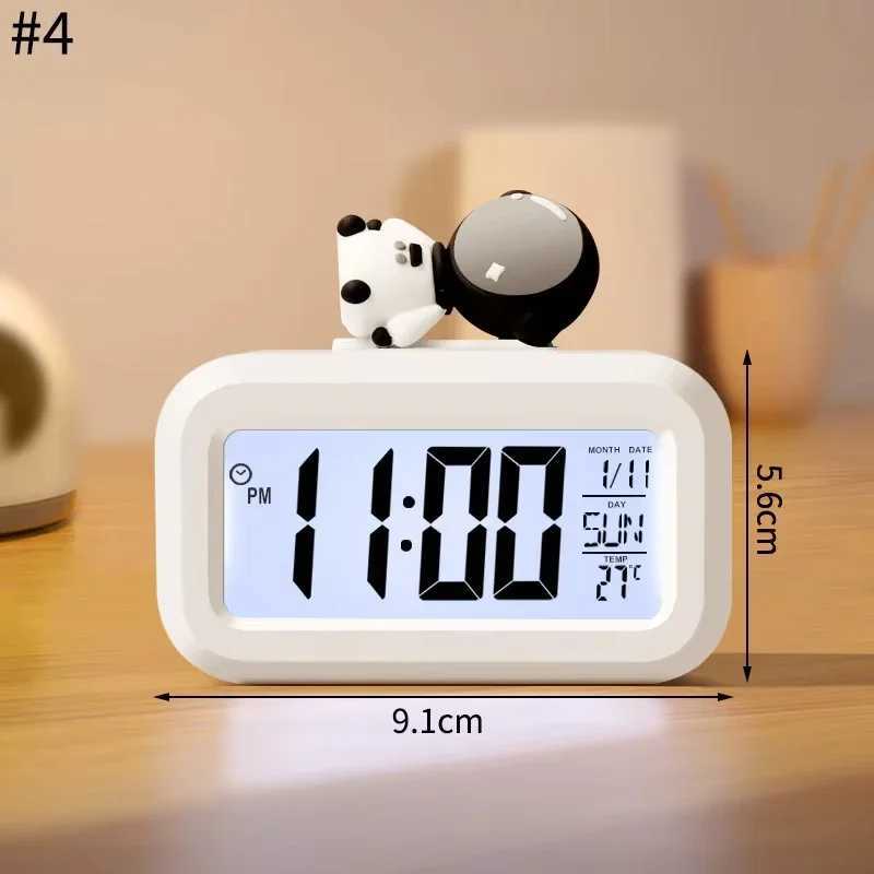 New LED Digital Clock Cute Kawaii Rome Decor Cartoon Pig Alarm Clock with Night Light Room Cute Watch Bedroom Bedside Ornaments D260318