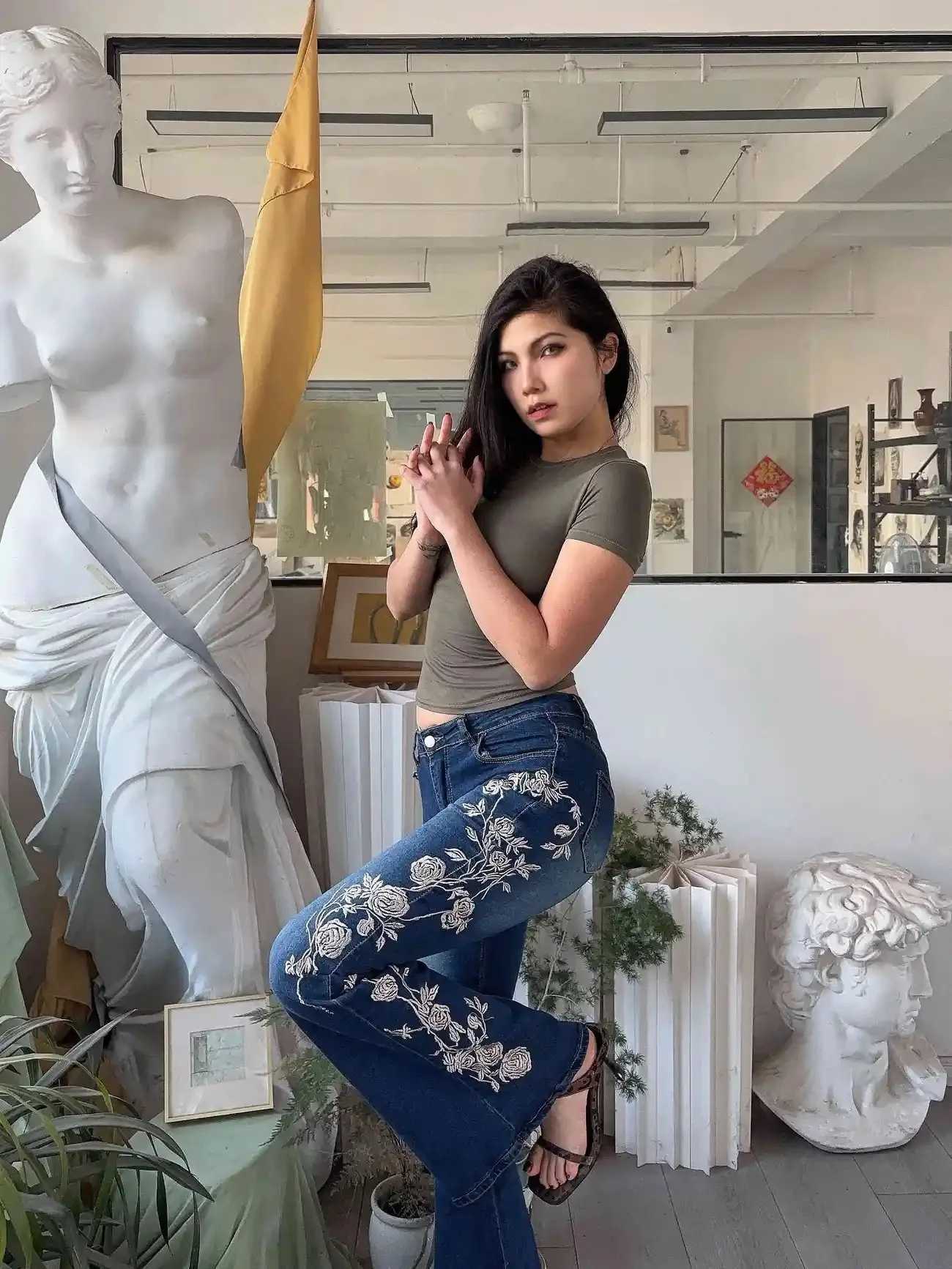 American Style Retro Rose Embroidered Denim Flare Pants Female Summer Versatile Ins Stylish Slim Jeans Daily StreetwearT260317