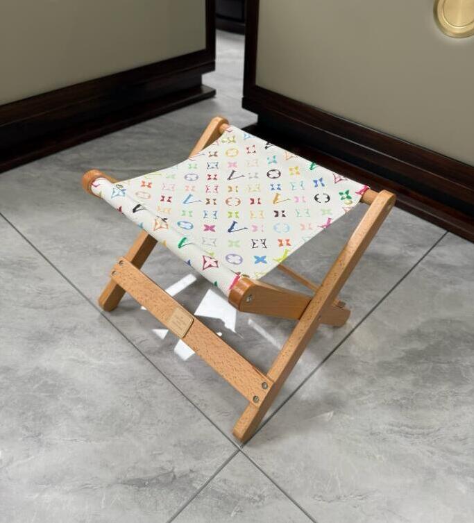 5 color luxury outdoors beach Solid wood Folding stool vintage brown Old flower letter logo stool fashion living room simple wooden stool sturdy shoe changing stool