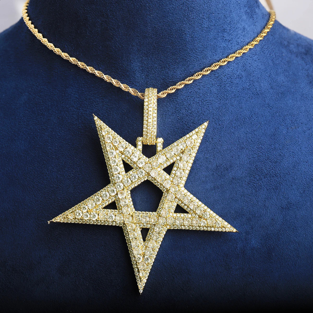 Bubble Letter Iced Out Big Star Necklace Pendant for Men 5A Cubic Zirconia Prong Setting Hip Hop Jewelry 260316