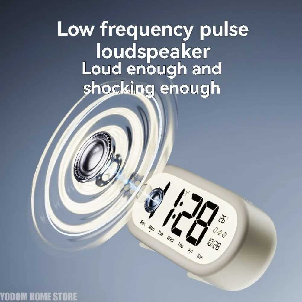 1PC Alarm Clock for Students Large Screen Clear Numbers New Smart Electronic Clock Desktop Childrens Home Products D260318