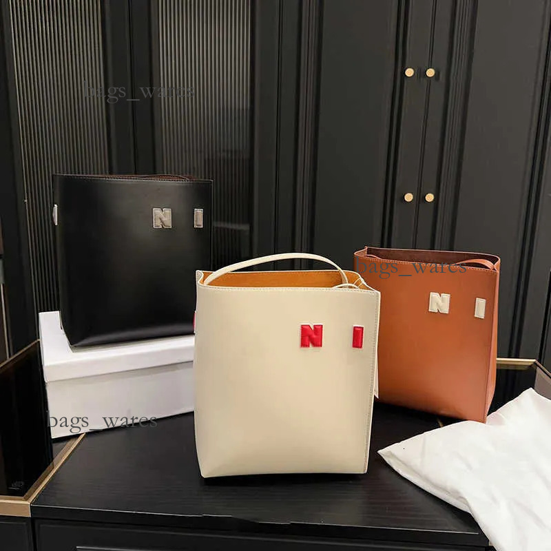 Book Totes Luxury Bag Women Tote Bag Designer Handbag Soft Leather Purse Lady Shop Beach Hobo Shoulder Bags Work Bags 240711