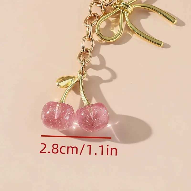 1Pc Fashion Gilded Cherry Keychain - Bow Berries Alloy Charm Elegant Bag Pendant for Women Daily Carry Fashion Jewelry Gift H260318 - view 6