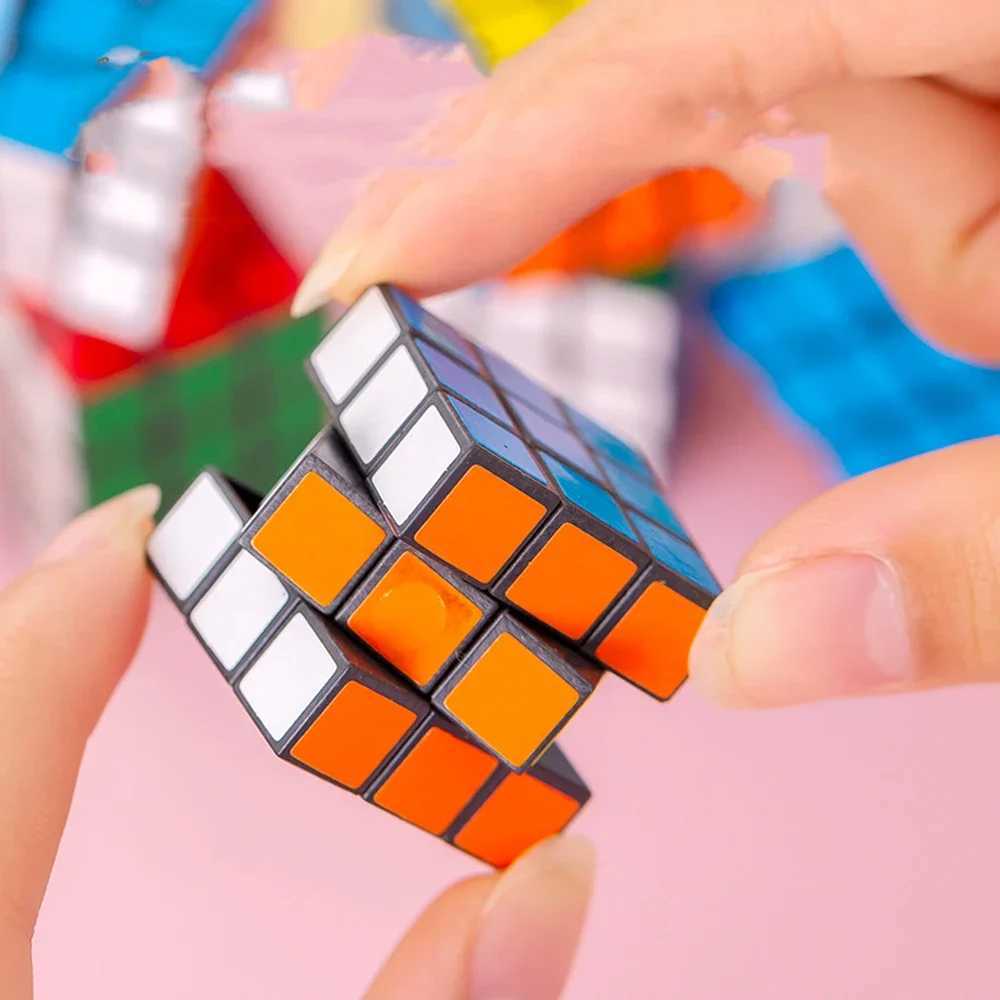 6/60Pcs Mini Magic Cube Children Educational Toys Kindergarten Prize Kids Birthday Party Favors Goodie Bag Pinata Fillers Gift H260314