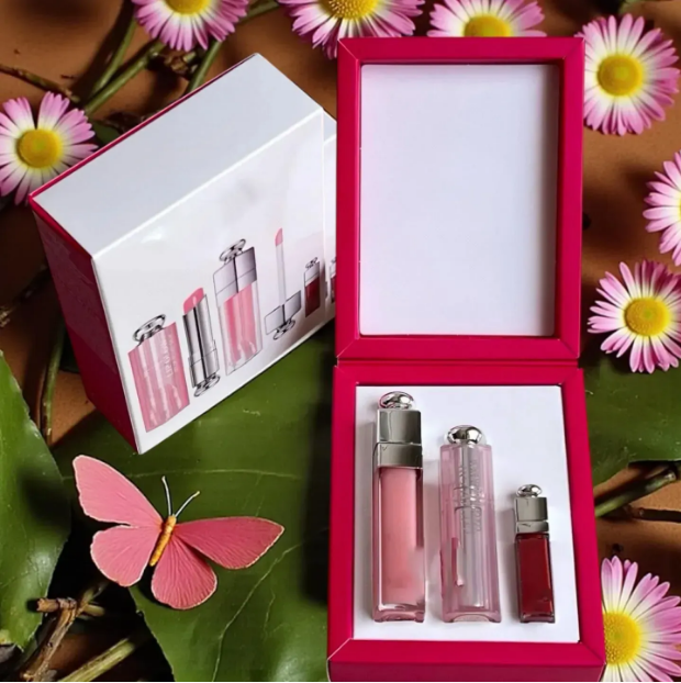Valentine Limited Edition Lip Care 3-Piece Set 3.2g Lipstick 001 6ml Plumping Gloss 001 2ml Mini Gloss 038 Care Set Balm Red Heart Butterfly Gift Set Beauty Cosmetics hot