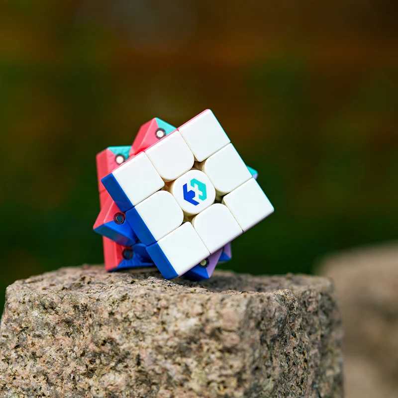 3x3 Speed Cube Magic Puzzle Kid Toy 3X3 Professional Cube Single Magnetic Silent Smooth Rotation Cube for Office Stress Relief H260314