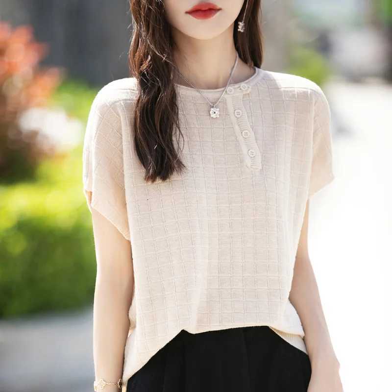 Summer New Womens Short sleeved 100 Cotton Knitted Womens O-neck T-shirt Basic Style Hot Selling Womens Short sleevedT260317