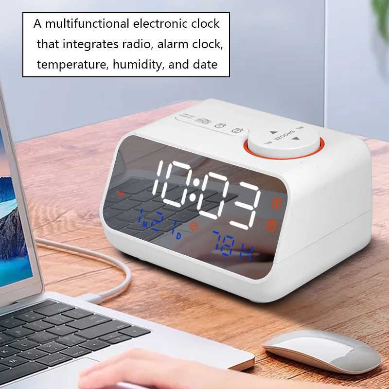 Mordern FM Radio LED Alarm Clock for Bedside Wake Up Digital Table Calendar with Temperature Thermometer Humidity Hygrometer D260318