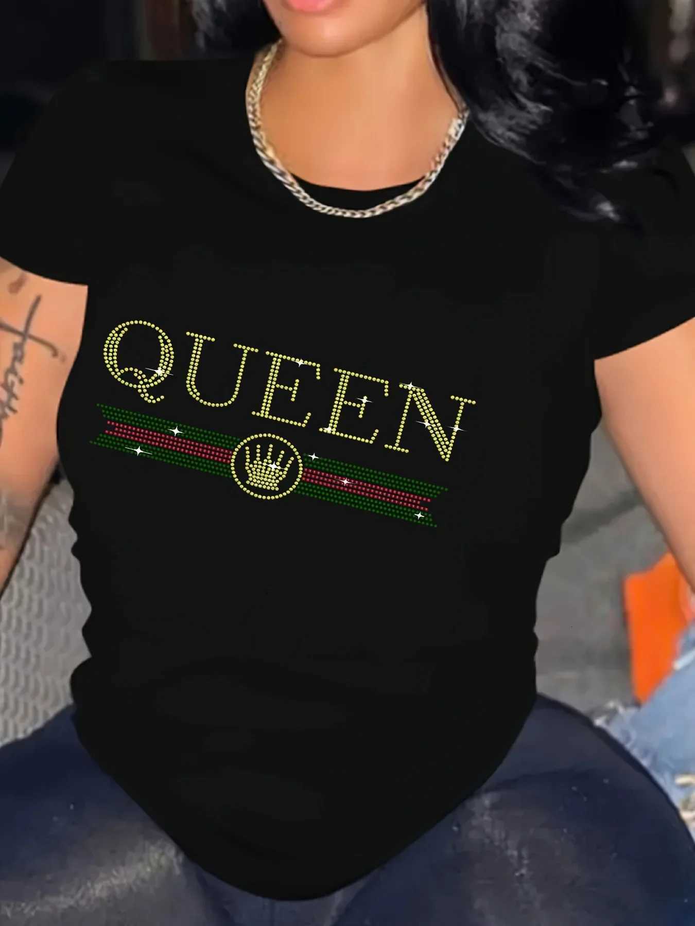 Rhinestone Queen Letter Print Comfortable and Soft Sports T-shirt Short Sleeve Causal Running Crew Neck Top Womens ActivewearT260317