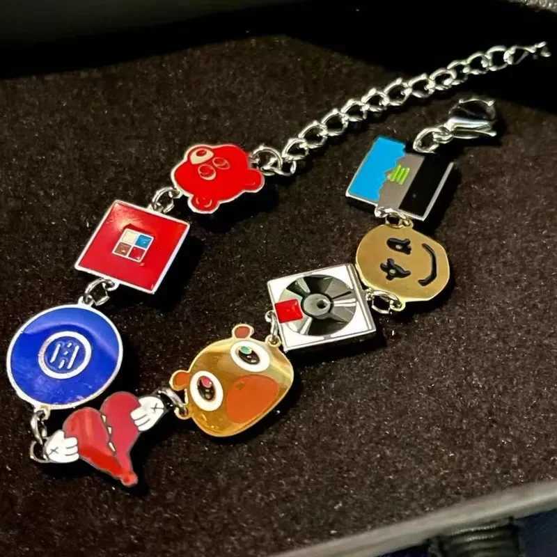 Art Album KAWaii Kanyeing Dropouted Bear Vintage Hip Hop Metal Cuff Bangles Jewelrys Men Women Fashion TrenDY Chains H260318