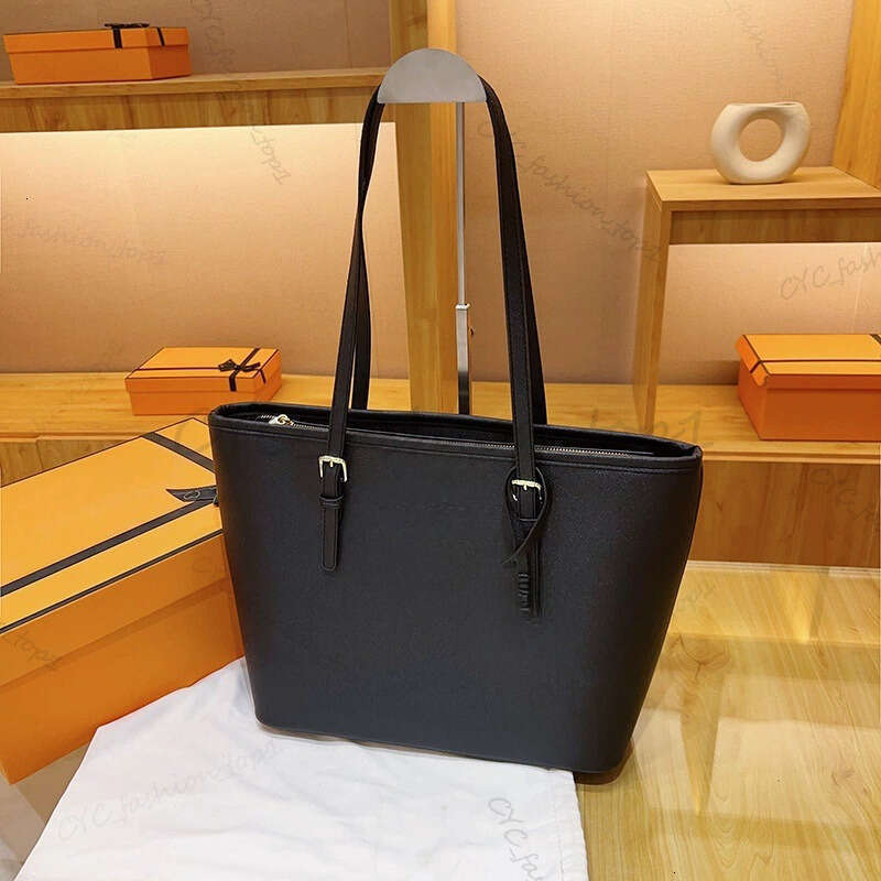 2026 Designer Handbags Classic Kohrs Tote Bag Wallet Bag Purse Female Mkness Bag Crossbody Shoulder Bag Lady M 417