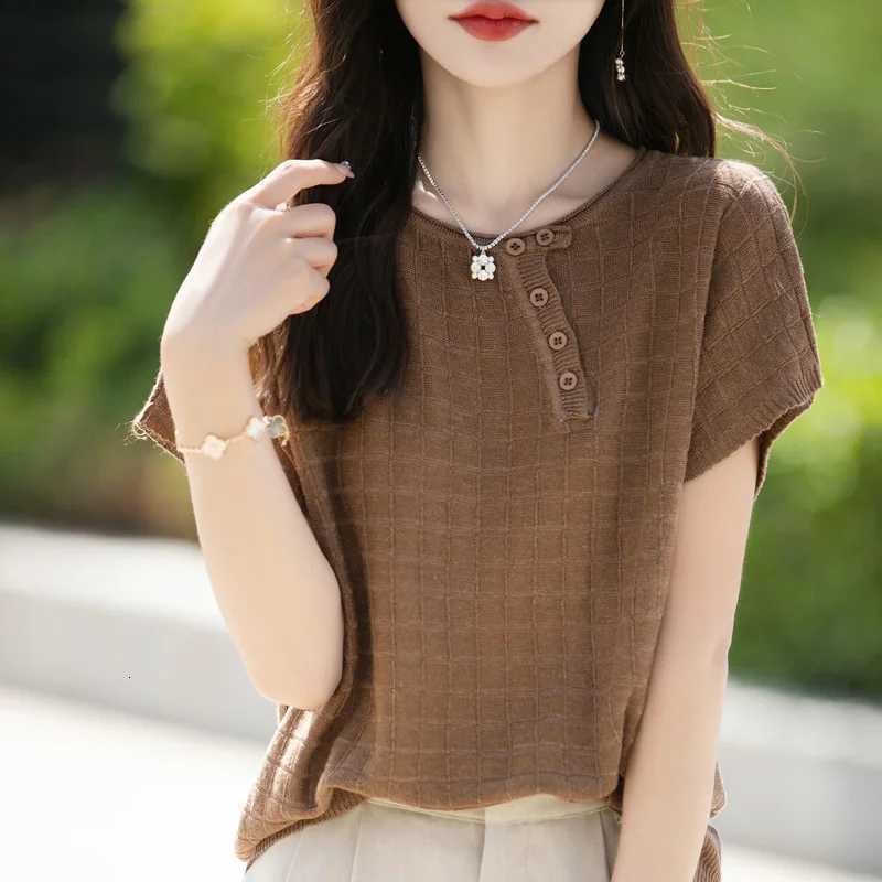 Summer New Womens Short sleeved 100 Cotton Knitted Womens O-neck T-shirt Basic Style Hot Selling Womens Short sleevedT260317