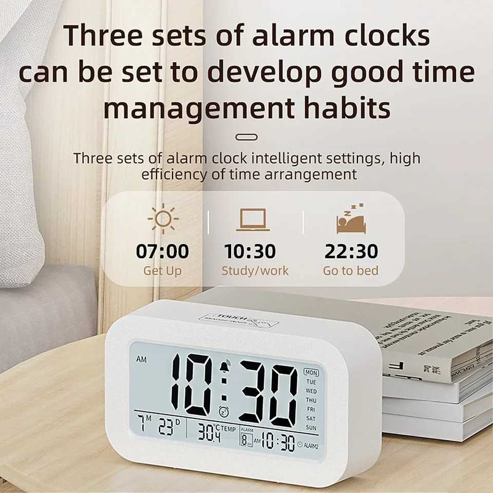 Battery Powered LCD Alarm Clock TEMP Date Week 3 Alarms Backlight Snooze Table Clock Night Vision Function12/24H Digital Clock D260318