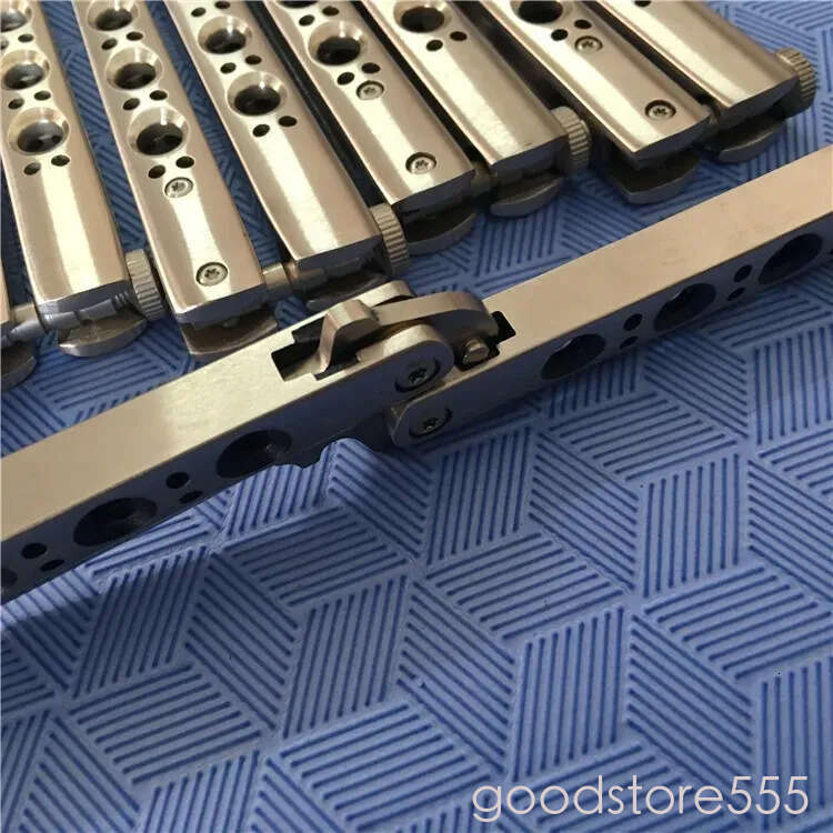 couteau All steel Balisong BM42 Knife BM40 BM41 BM42S BM43 BM46 BM47 pocket knife BM49 adjustable jilt Free swinging folding fixed blade knife camping