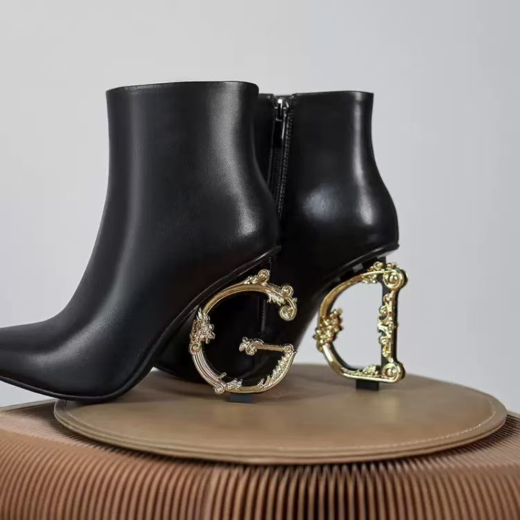 designer brandQuality Leather Boots Luxury Designer Womens Pointed Closed Toe Shoes Solid Ankle zipper Booties Fashion Special Shaped 105mm High