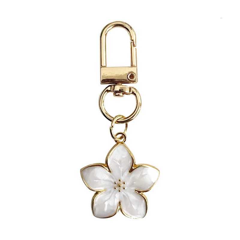 New White Pear Blossom Keychain Cute Accessories Keychain Couple Matching Airpods Keyrings Pendant Items For Boutique H260318 - view 6