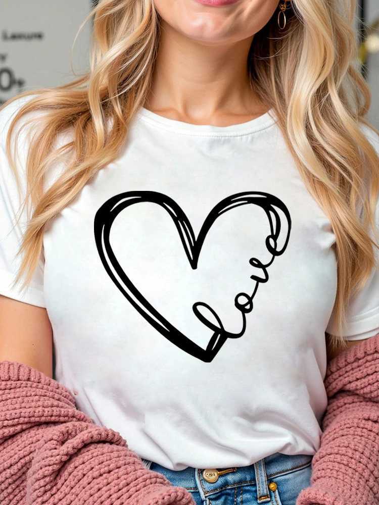 Love Heart Printed Trend Women Fashion Clothing Graphic T-shirts Clothes Print Female Shirt Short Sleeve Lady Casual TeeT260317