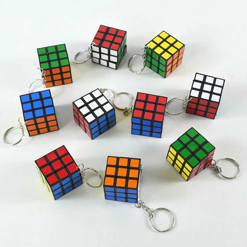 10/5Pcs Mini 3cm Magic Cube Keychain Backpack Pendant Educational Toys For Kids Birthday Party Favors Goodie Bag Pinata Fillers H260314