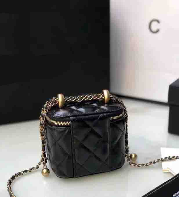 Womens Classic Mini Vanity With Chain Box Trunk Bags Crush Gold Ball Crossbody Shoulder Designer Handbags Tiny Cosmetic Case For Women