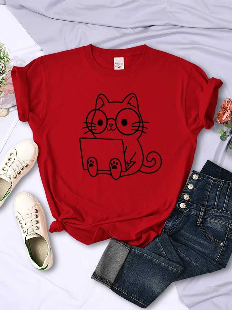 Careful Study Of Work Cat Sketches Women T-Shirt Personality Trend Casual Tee Clothing Street Creative Tops Female Short SleeveT260317