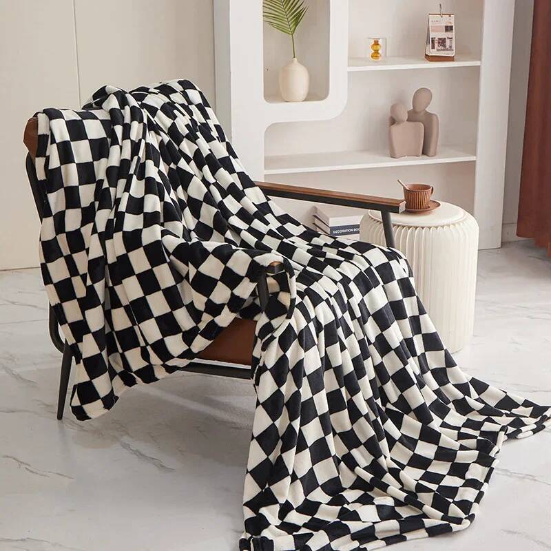Checkerboard Classic Plaid Sofa Spring & and Summer Air Conditioning Blanket Office Nap Shawl Cushion