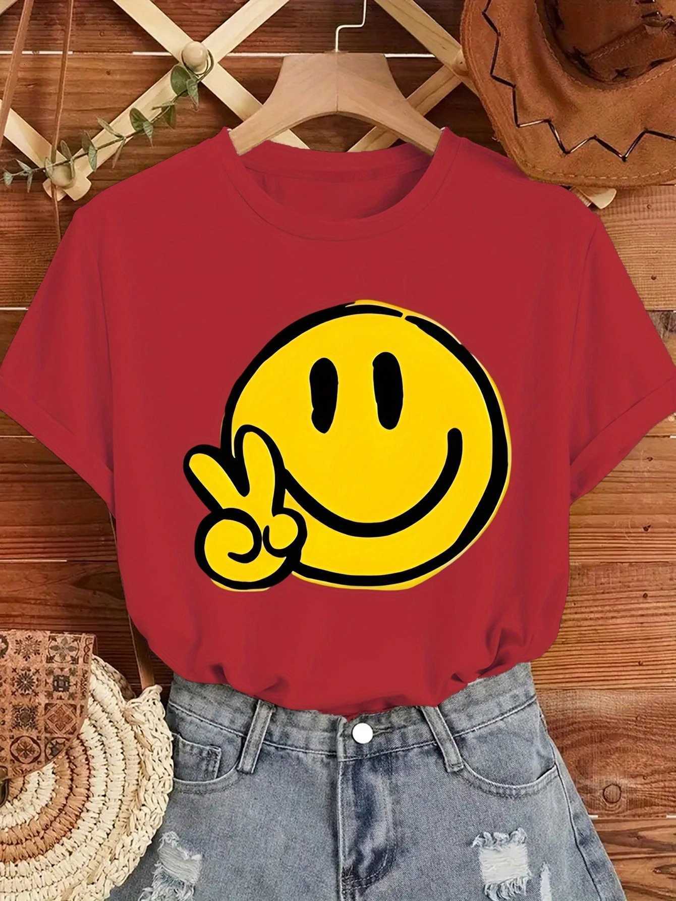 Womens Geometric Joyful Face Smile Print T-Shirt Casual Short Sleeve Crew Neck Top Comfort Summer Woman ClothingT260317