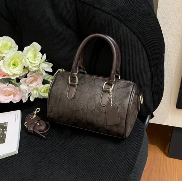 Evening Bags 2026 Women's Bag Trend Designer Handbag Retro Fashion High Quality Black Brown Red Crossbody Shoulder a1