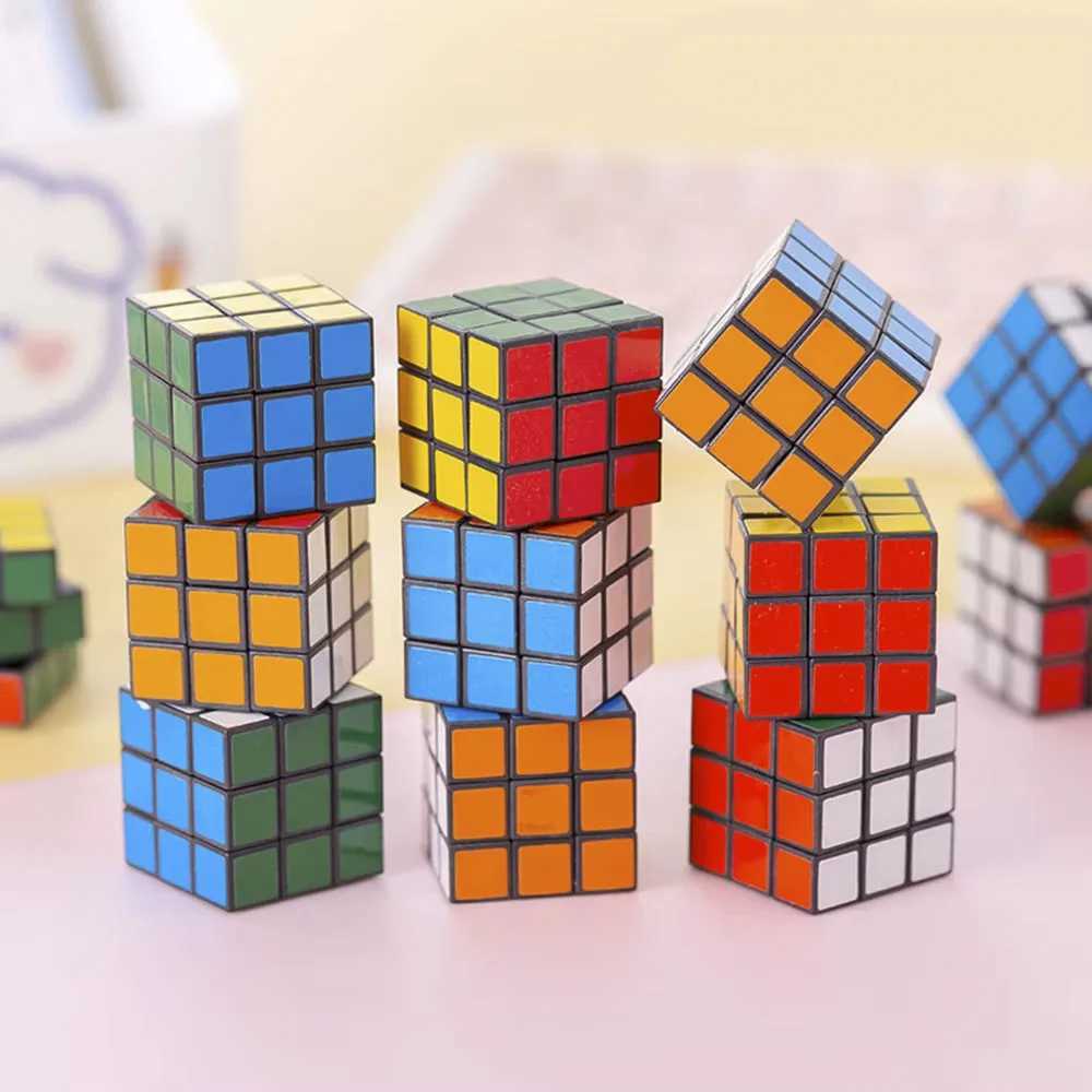 10-50Pcs Mini 3cm Magic Cube Children Educational Toys Kindergarten Prize Kids Birthday Party Favors Goodie Fillers Gift H260314