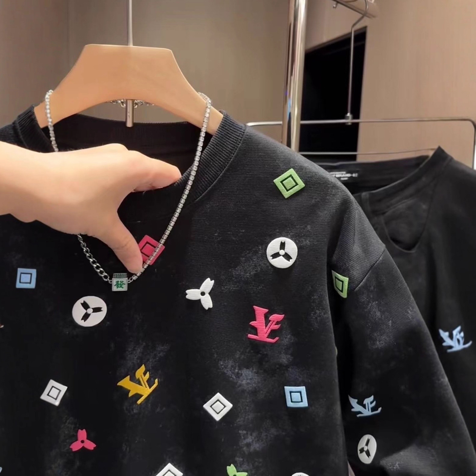 Luxury Brand Designer Trendy brand men sweatshirt 2026 autumn new model full-print vintage pattern foam-printed long-sleeve T-shirt versatile base shi