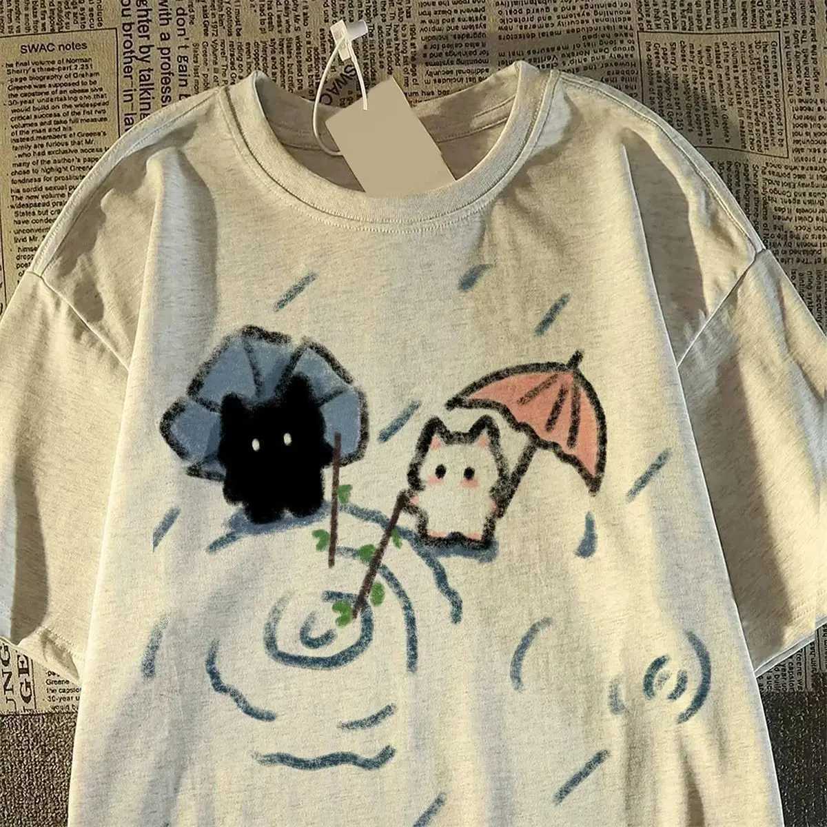 Short-sleeved T-shirt with A Cute Black and White Japanese Cat Pattern A Summer Short-sleeved Topwomen Clothing Graphic TshirtsT260317