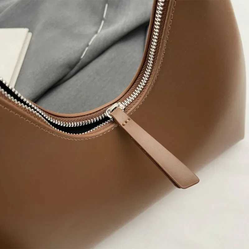 2025 Trend Women Shoulder Bags Solid Color PU Leather Underarm Bags Luxury Lady Armpit Bag Versatile Designer Purses and HandbagZ260317