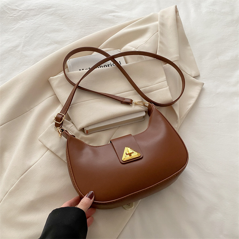 2026 simple casual popular single shoulder French retro design lid style single shoulder crossbody armpit small square bag free shipping