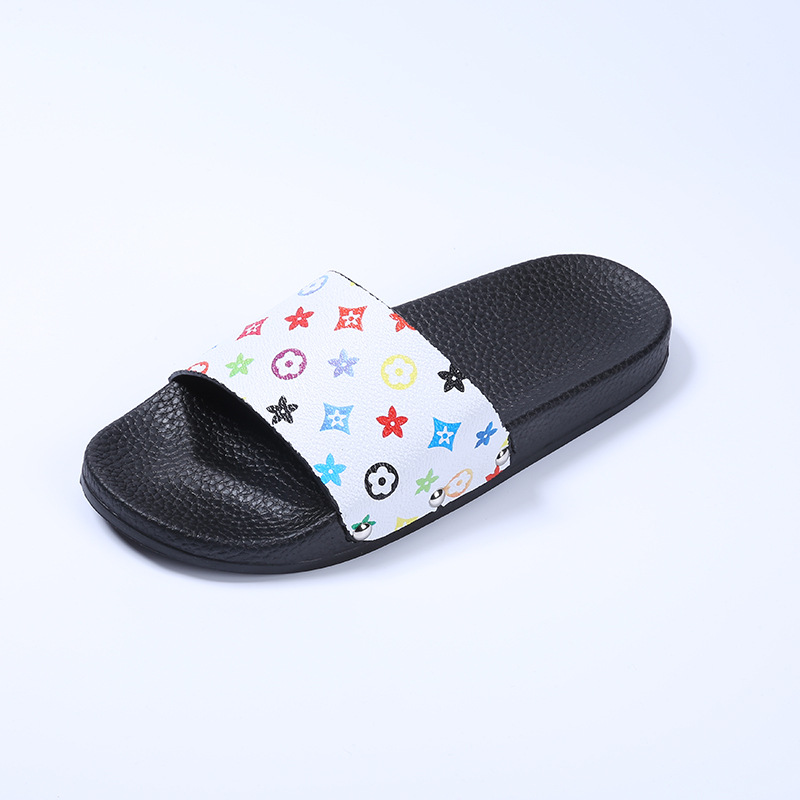 Outdoor Beach Vacation Slippers 2026 Summer New Design Printed Women Soft Sole Slippers Comfortable Casual Cool Slippers