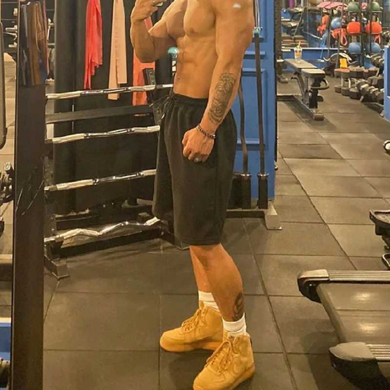 Mens Gym Training Basketball Shorts Loose Fit Mid Calf 3 4 Length Quick Dry Breathable Hiphop Streetwear Casual Workout Running M260318