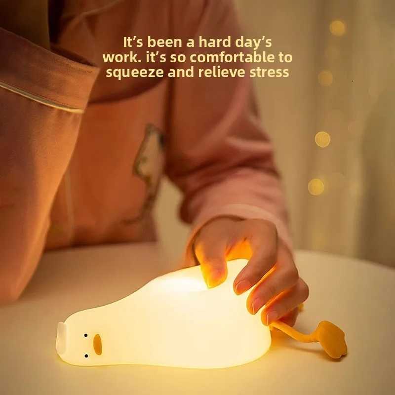 Lying Flat Duck Night Light LED Squishy Duck Lamp Cute Light Up Duck Silicone Dimmable Nursery Nightlight H260318