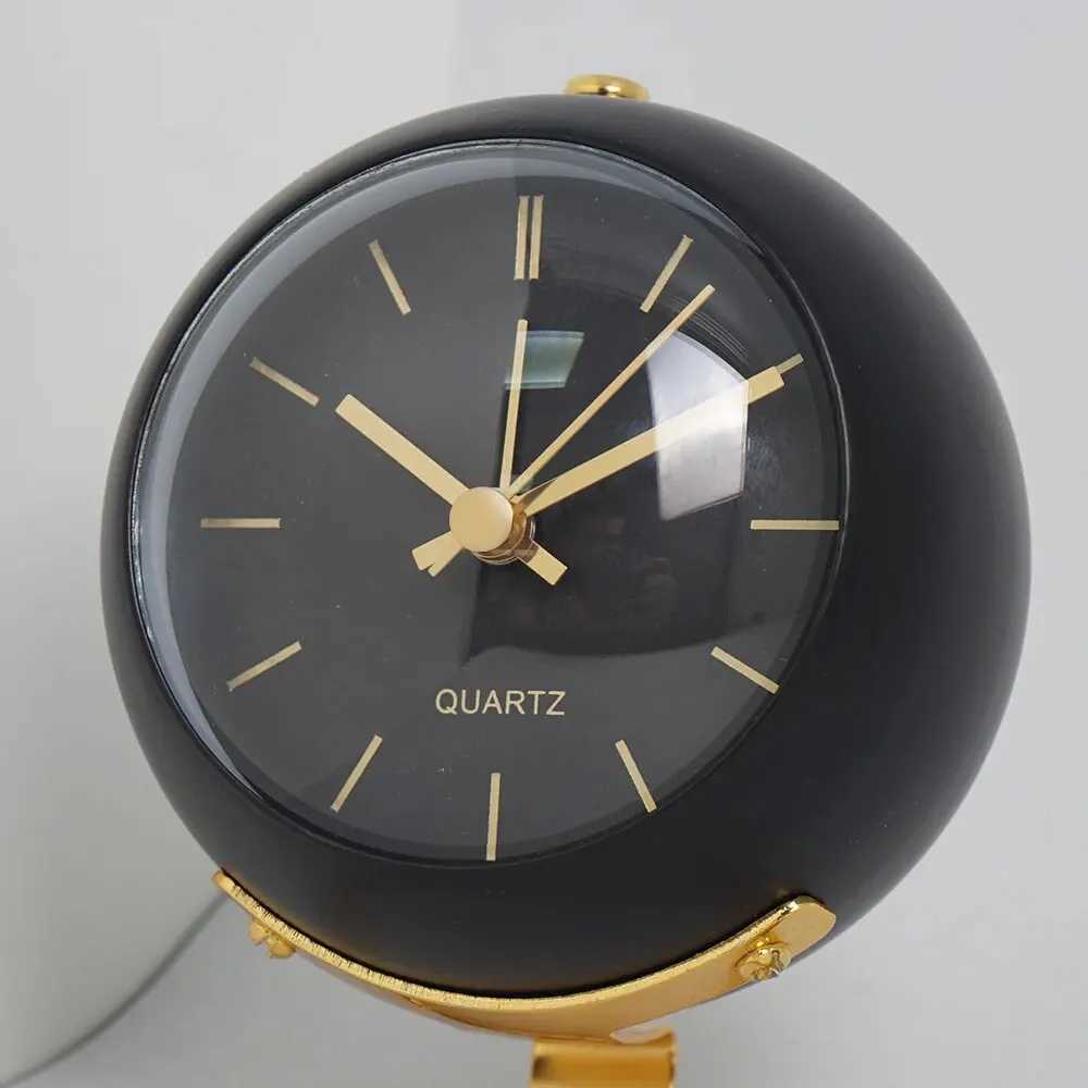 Nordic Creative Electronic Desk Clock Minimalist Childrens Alarm Clock New Desktop Bedside Student Silent Luminous Pointer D260318