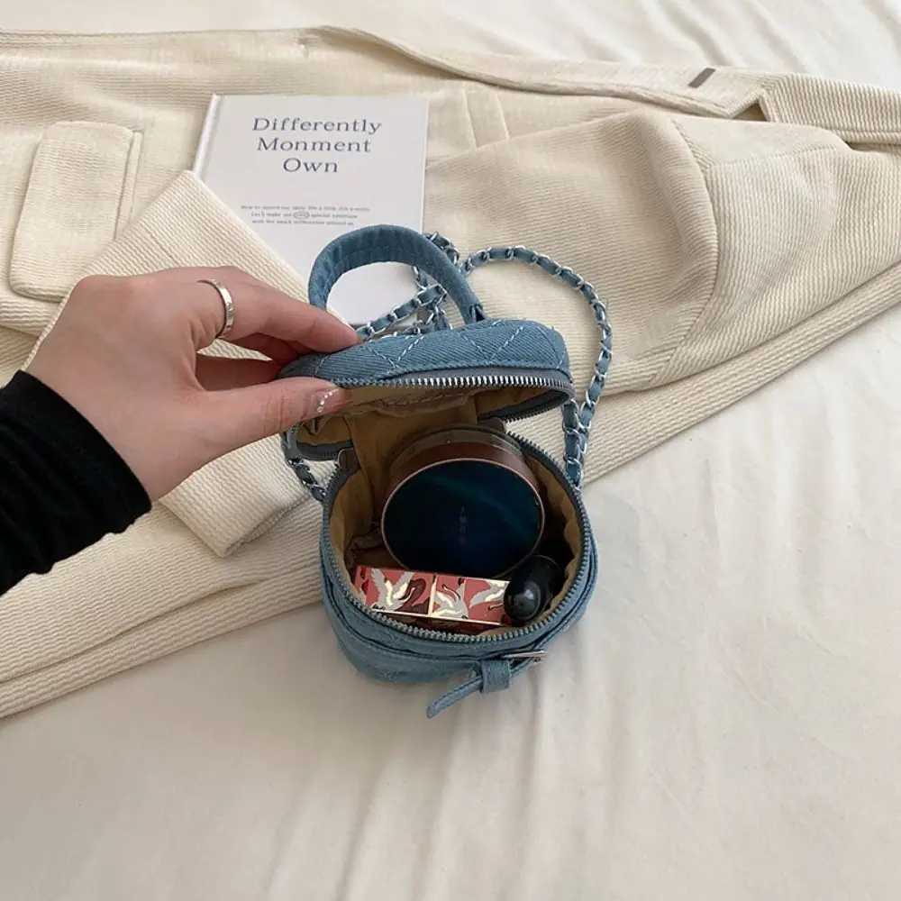 New Large Capacity Bucket Small Bag Portable Denim Lipstick Accessory Bag Blue zipper Denim Chain Bag WomenZ260317