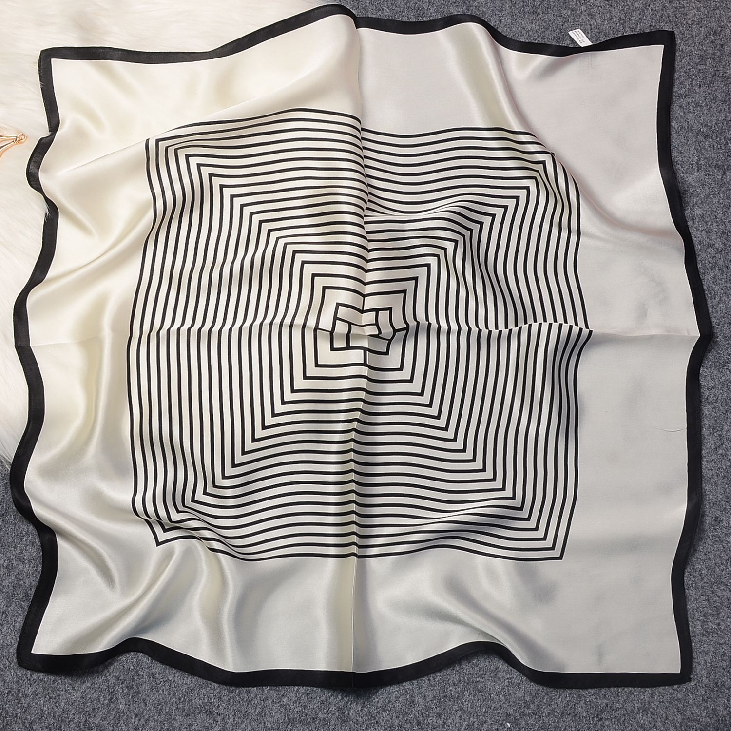 New spring women's silk scarf, 100% mulberry silk, 70 square scarf, whitening, fashionable, neck protection, small neckerchief