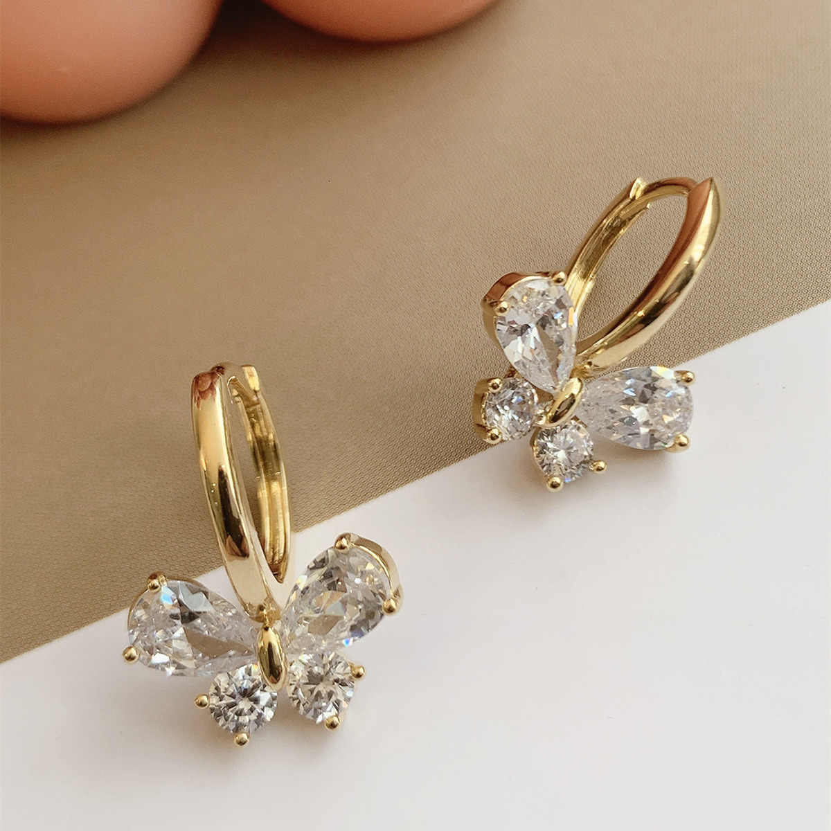 Fashion Butterfly Zircon Crystal Earrings Jewelry Everyday Styling Versatile Ear Accessories Trends & for Party Wedding Delicate Gift