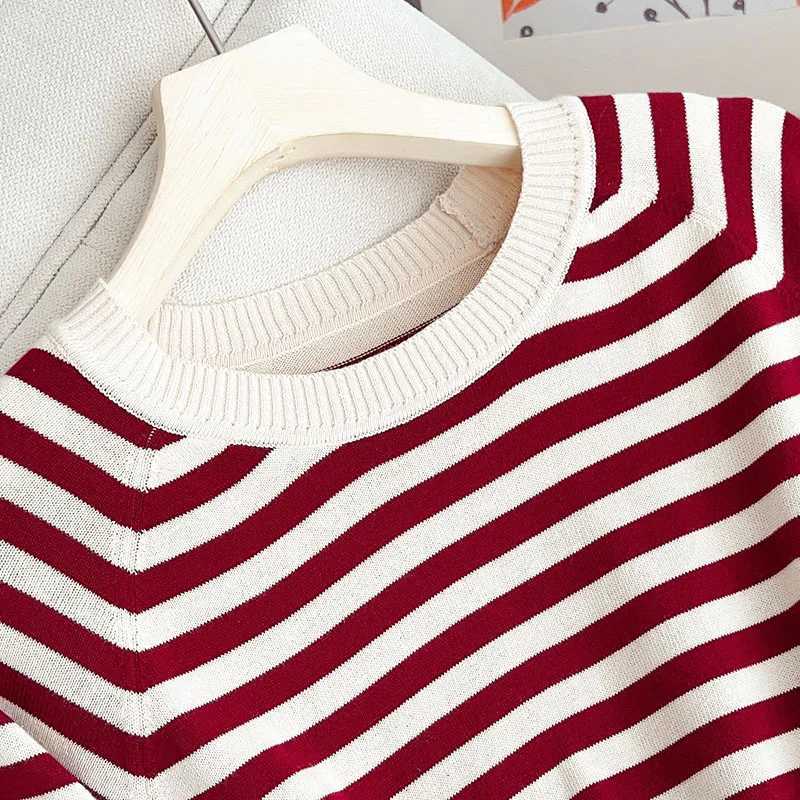 100 Cotton WomenS Striped Color-Blocked Short-Sleeve T-Shirt Slimming And Stylish Versatile Top For Outerwear Or LayeringT260317