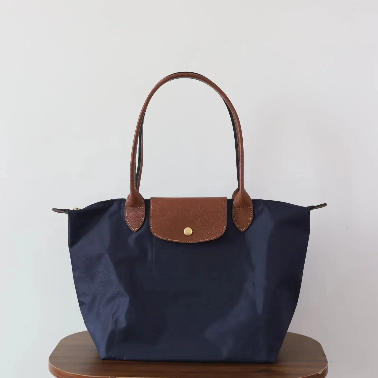 2026 Designer Bag Shoulder bag nylon tote bag underarm bag big capacity shopping bag waterproof foldable travel business laptop Women handbag lady flap long handle