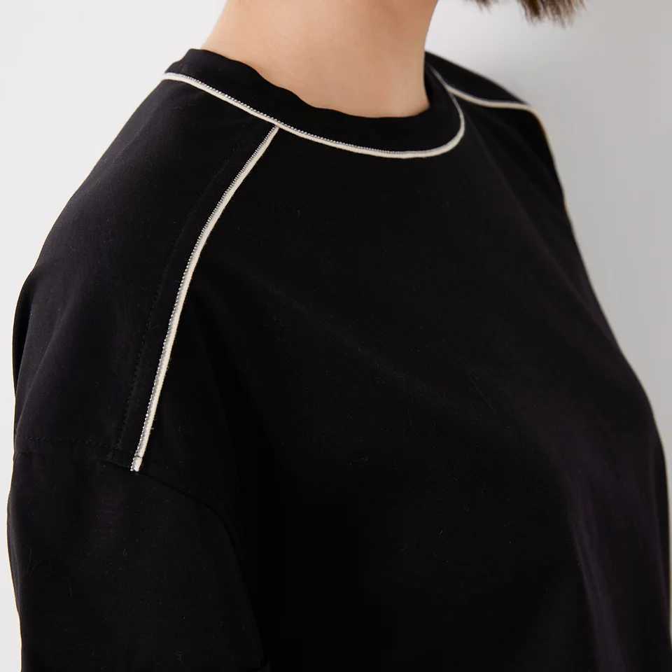 KL7513242 Womens Light Luxury High-Quality Cotton Blend T-Shirt with Contrasting Chain Detail Pullover StyleT260317