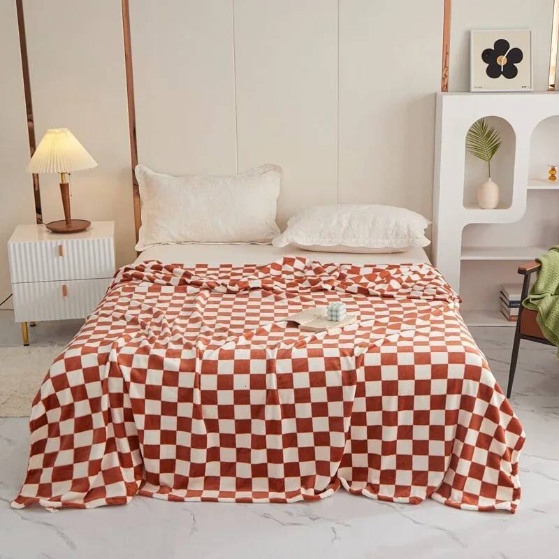 Checkerboard Classic Plaid Sofa Spring & and Summer Air Conditioning Blanket Office Nap Shawl Cushion