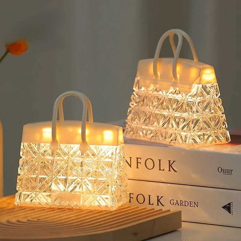 Adornment Small Night Light New Birthday with Hand Gift Atmosphere Light To Send Girlfriends Projection Small Table Lamp H260318