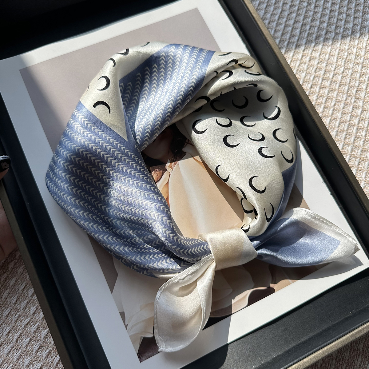 Blue Moon Quality 100% Silk Caterpillar Towel for Women - Autumn/Winter - 53cm Small Square Towel - Neck Support Scarf - Small Collar Tie Scarf